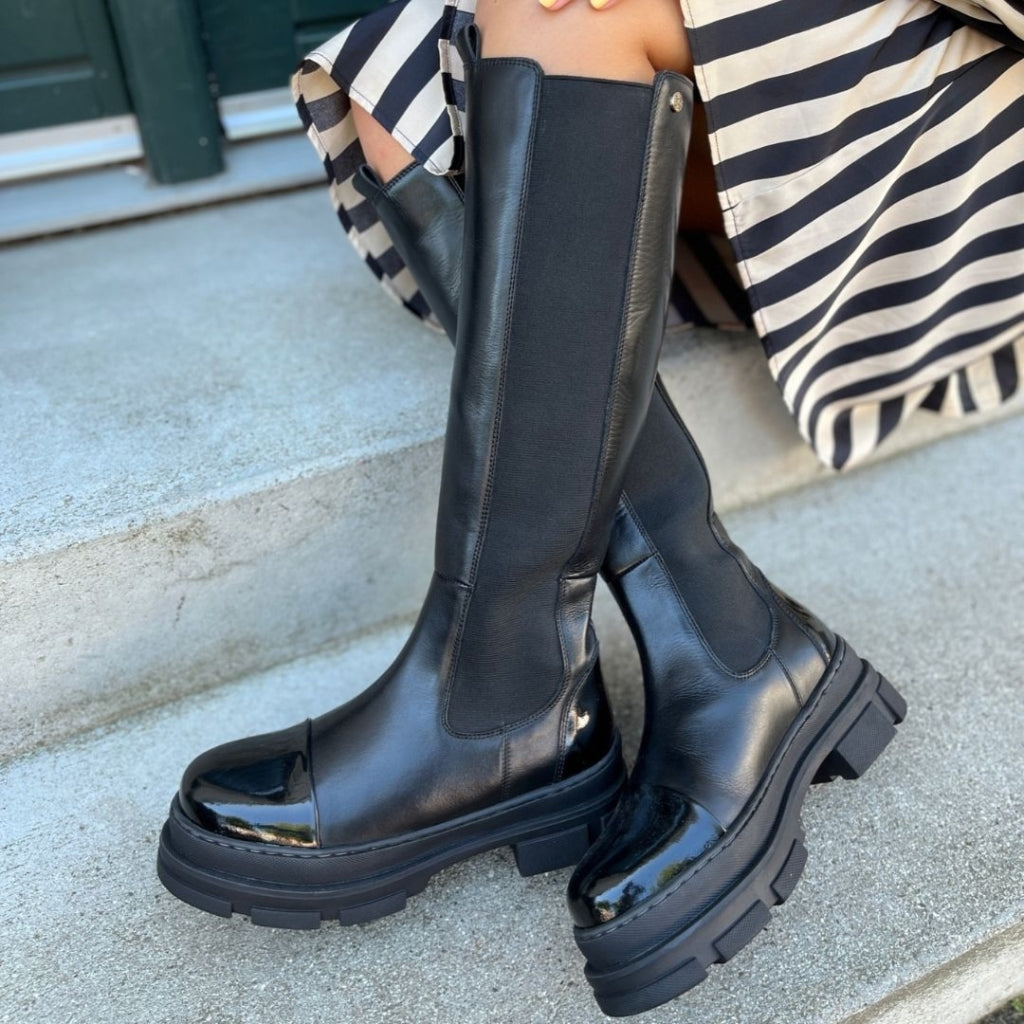 COPENHAGEN SHOES FOLLOW ME Long boot 038 Black patent