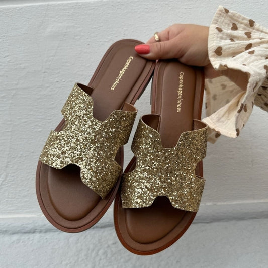 Biprodukt anspore Mekaniker Sandaler til damer | Shop smukke sandaler og slippers her → –  Copenhagenshoes.dk